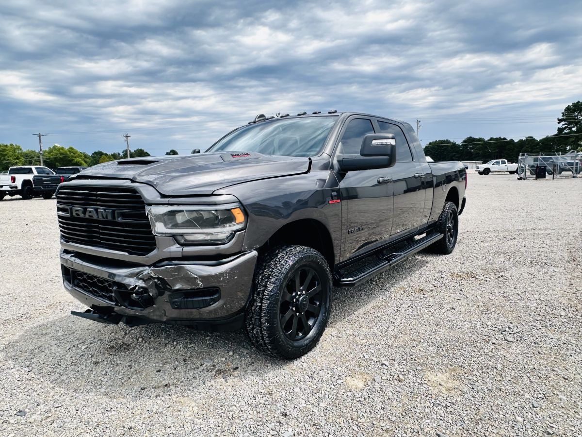 2023 RAM Ram 3500 Pickup Laramie - Photo 2