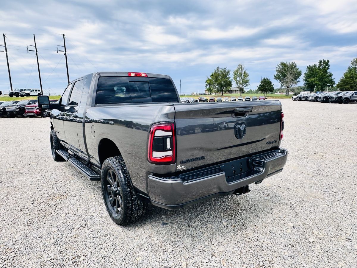 2023 RAM Ram 3500 Pickup Laramie - Photo 6