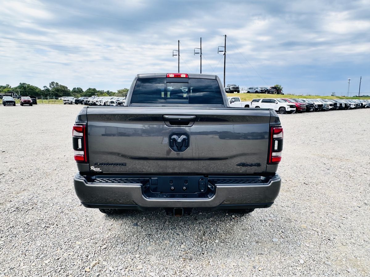 2023 RAM Ram 3500 Pickup Laramie - Photo 13
