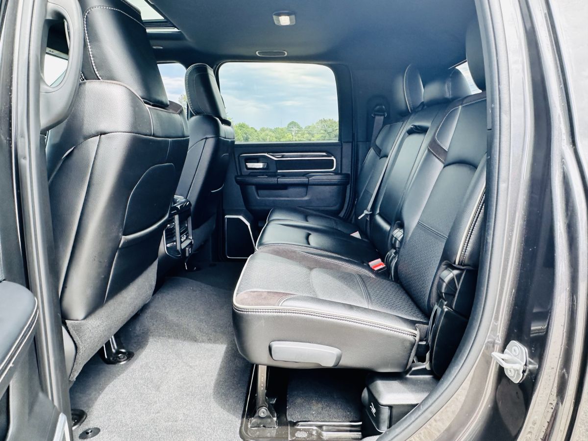2023 RAM Ram 3500 Pickup Laramie - Photo 18