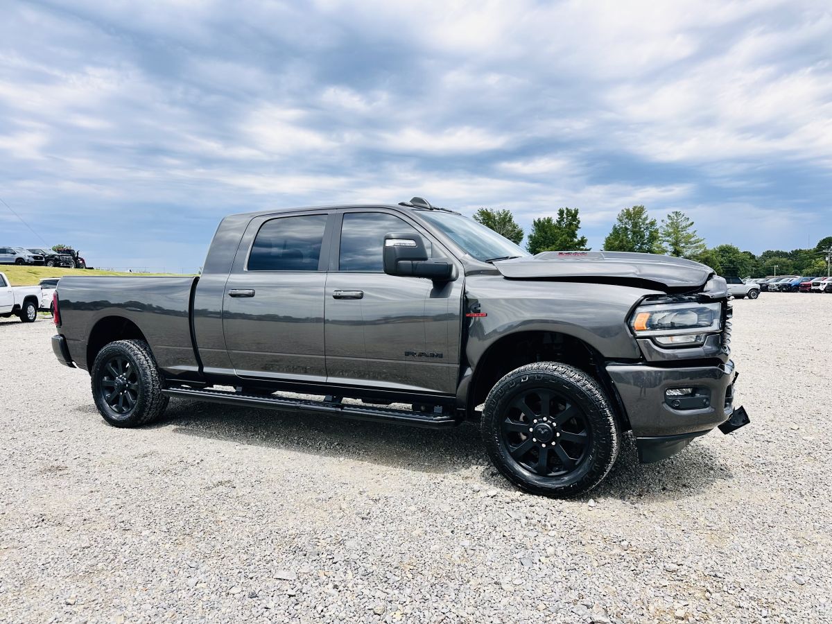 2023 RAM Ram 3500 Pickup Laramie - Photo 9