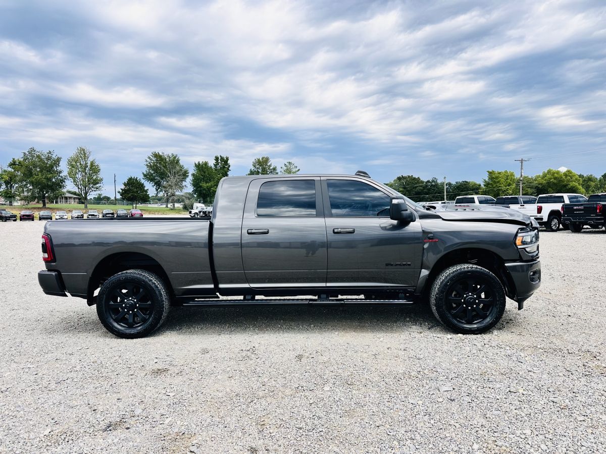 2023 RAM Ram 3500 Pickup Laramie - Photo 10