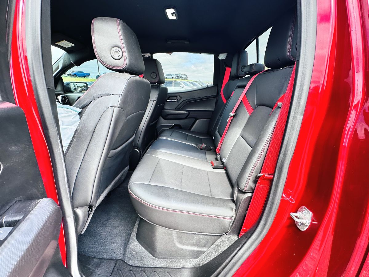 2024 Chevrolet Colorado Z71 - Photo 18
