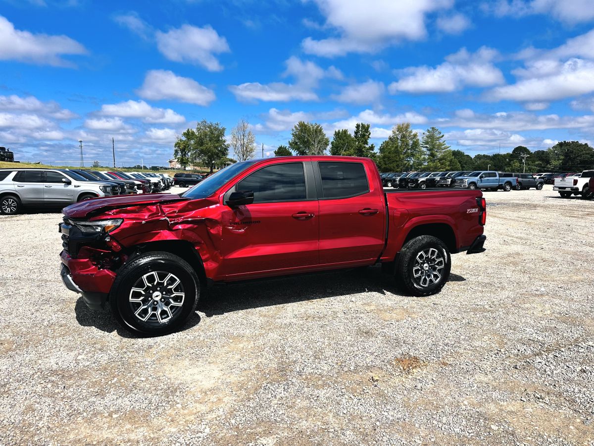 2024 Chevrolet Colorado Z71 - Photo 9