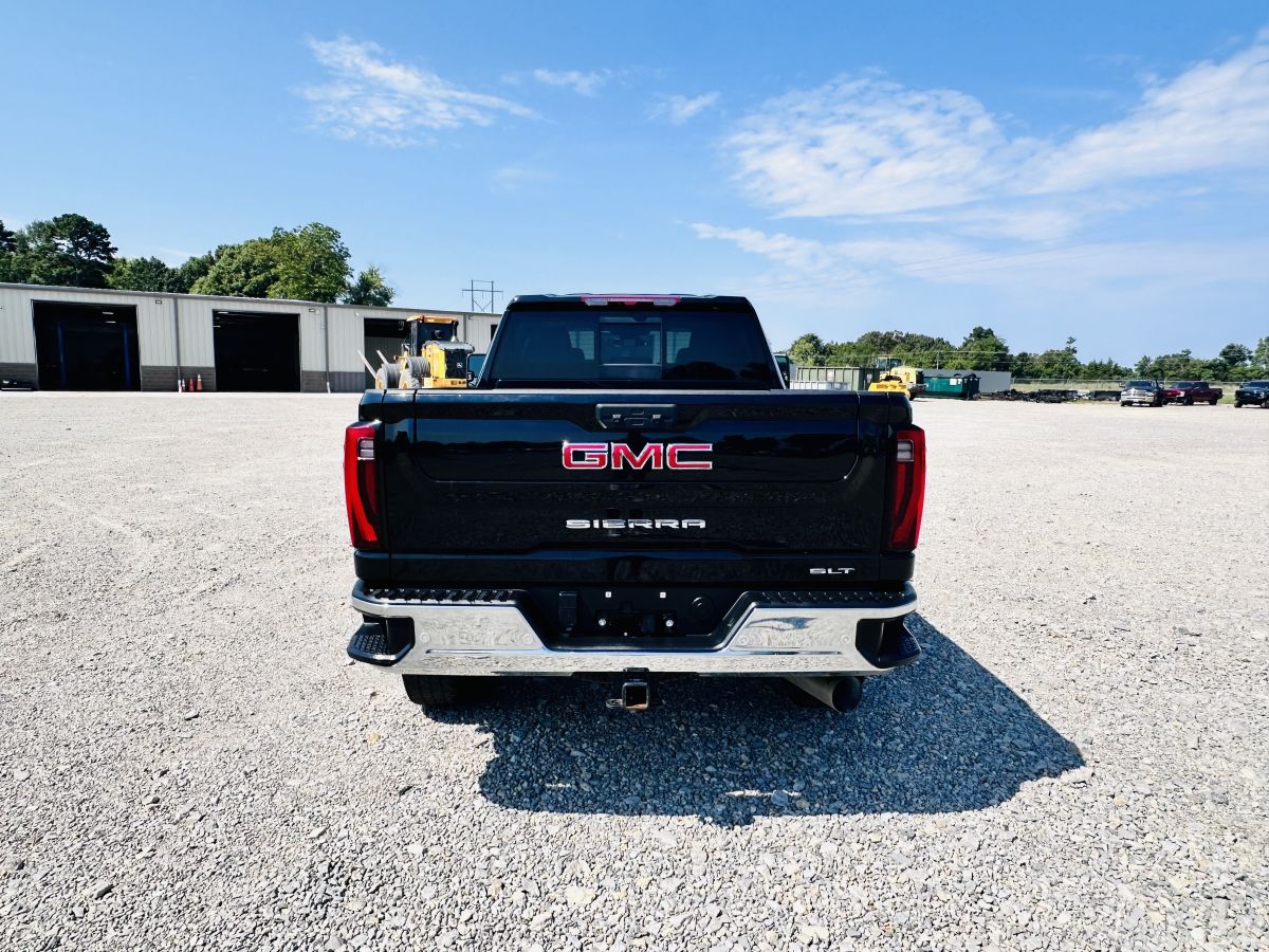 2024 GMC Sierra 2500HD SLT - Photo 12