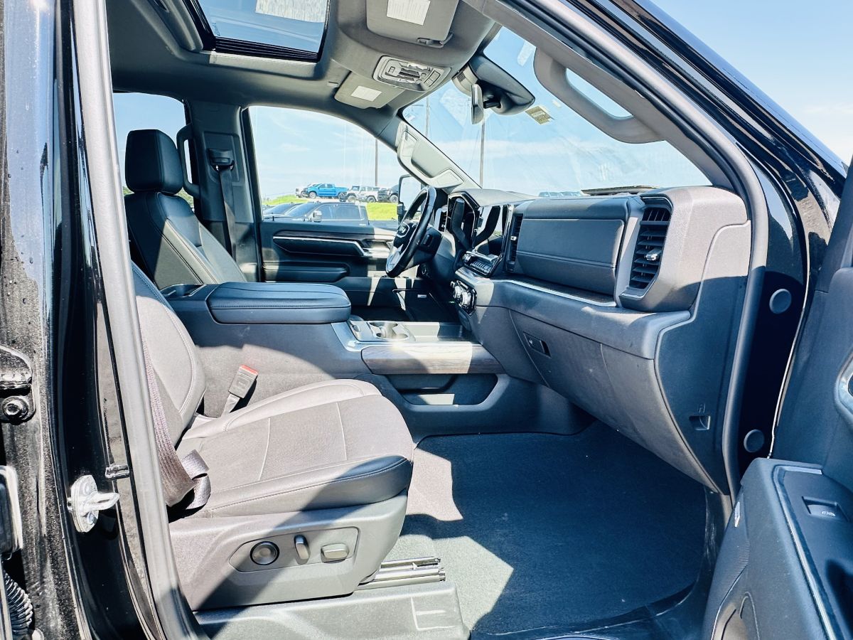 2024 GMC Sierra 2500HD SLT - Photo 14