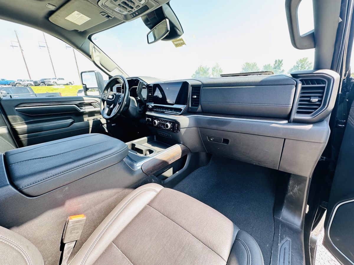 2024 GMC Sierra 2500HD SLT - Photo 16