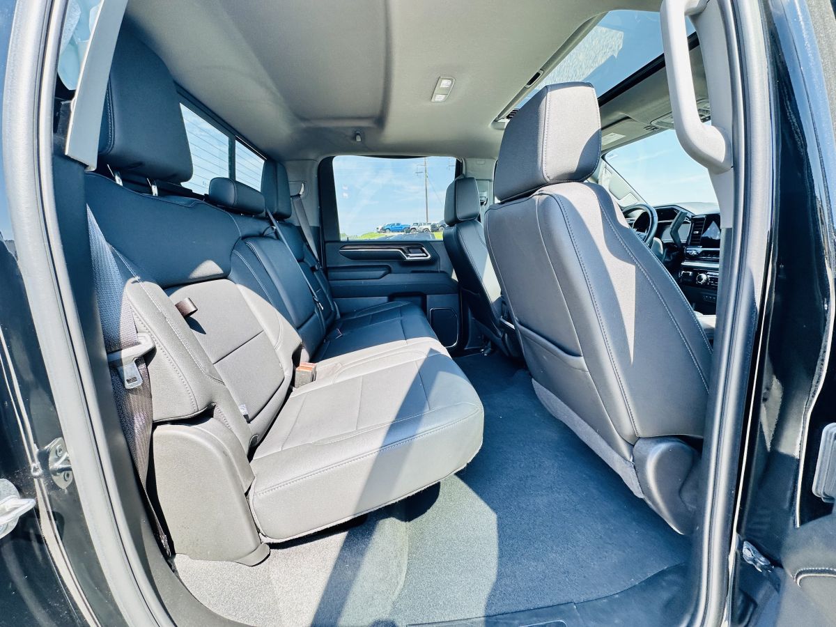 2024 GMC Sierra 2500HD SLT - Photo 18